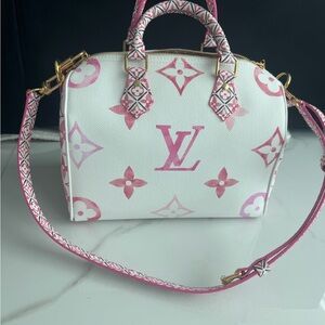 Louis Vuitton Pink Monogram Speedy Bandoulière - White & Pink